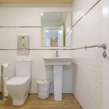 Apartment Palmeras 2 *